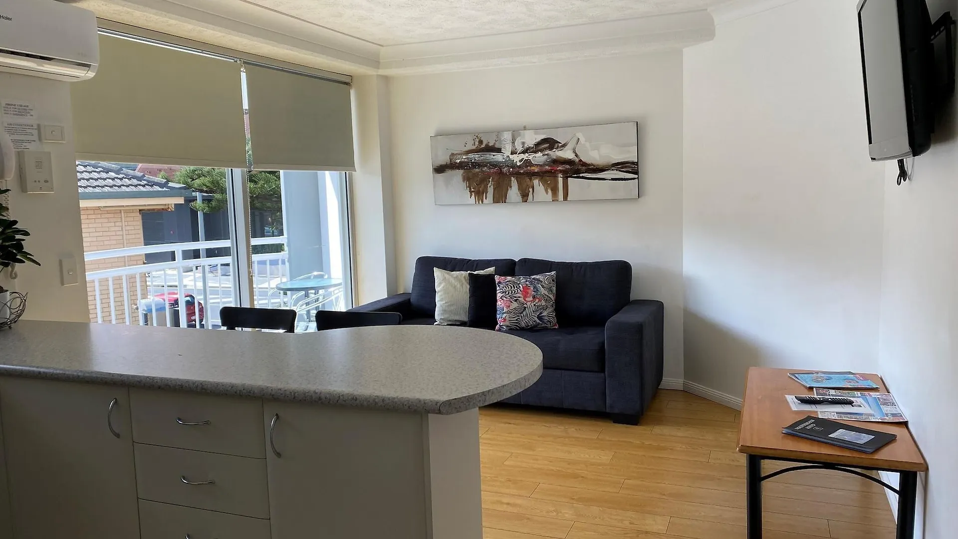 Wharf Boutique Apartments Gold Coast 4*,  Australia