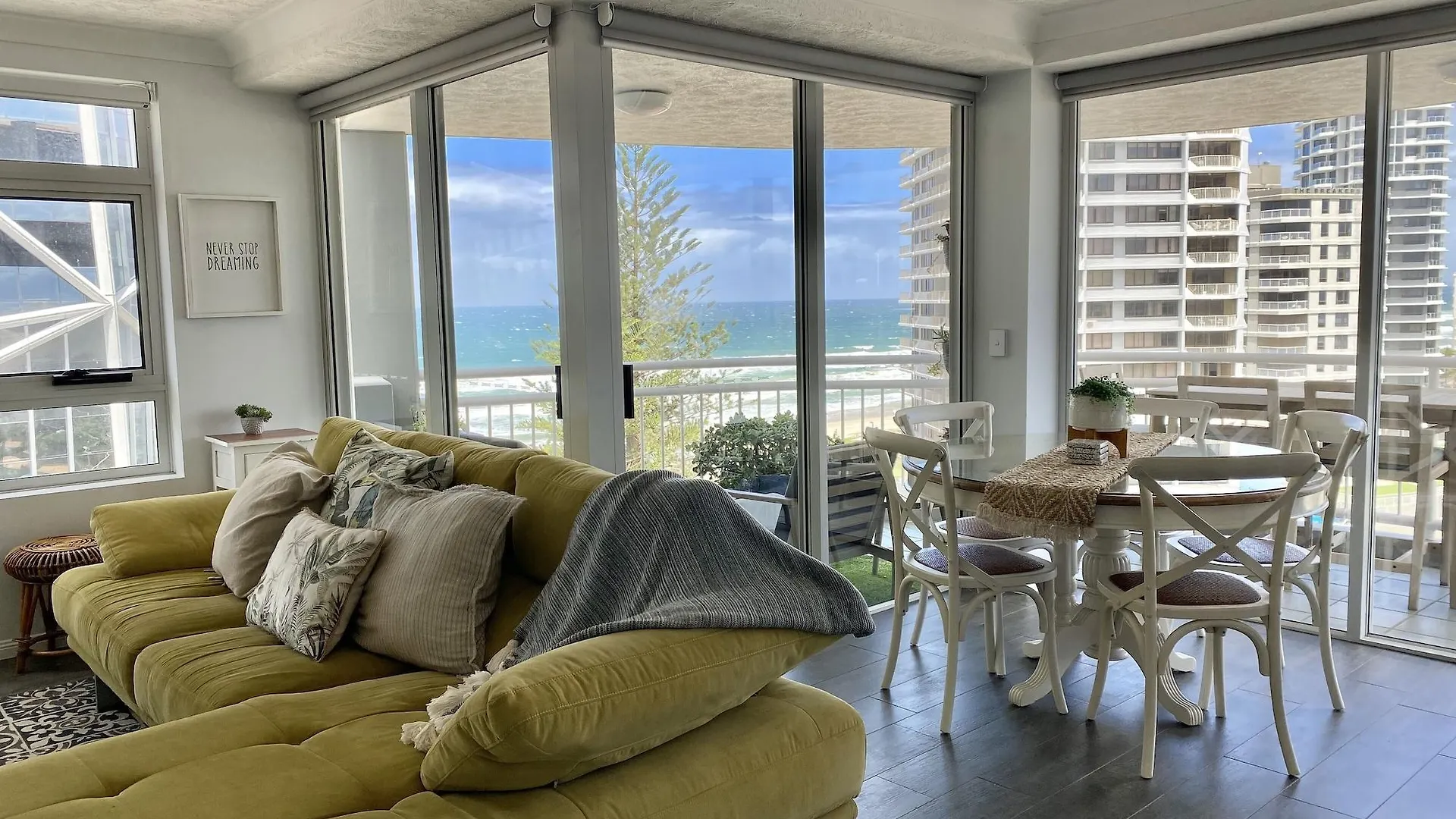 Aparthotel Wharf Boutique Apartments Gold Coast
