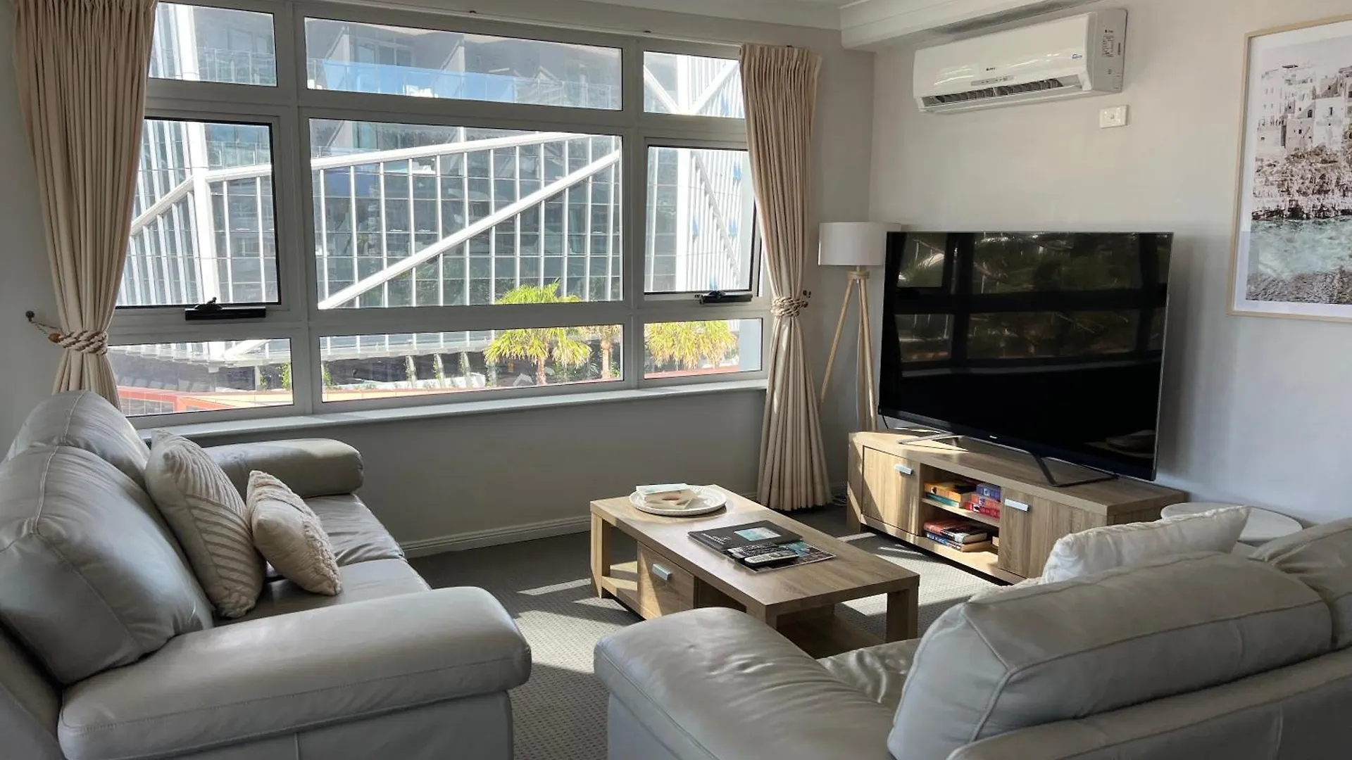 **** Aparthotel Wharf Boutique Apartments Gold Coast Australia