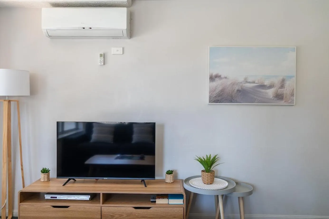 Wharf Boutique Apartments Gold Coast Aparthotel