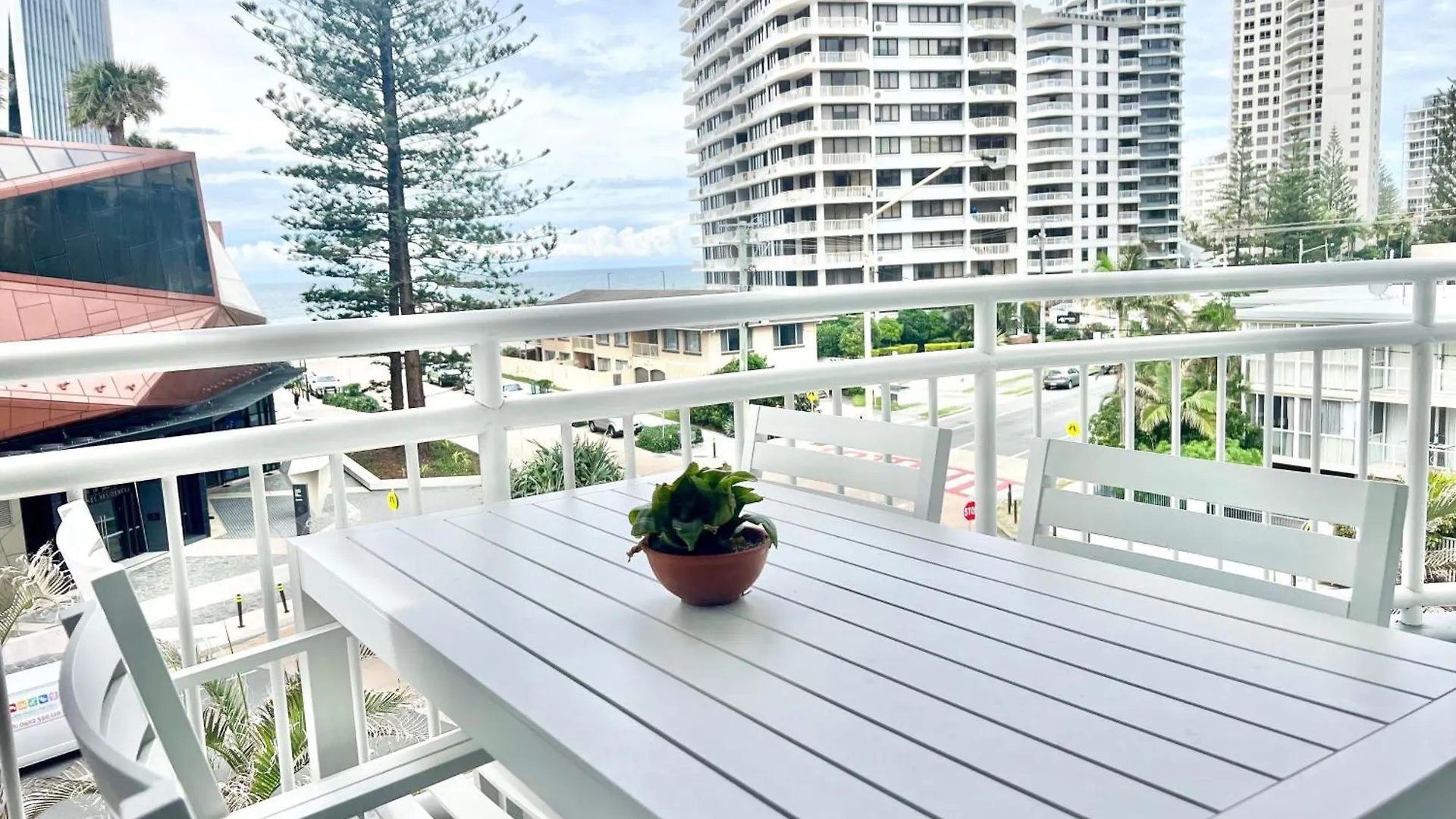 **** Aparthotel Wharf Boutique Apartments Gold Coast Australia