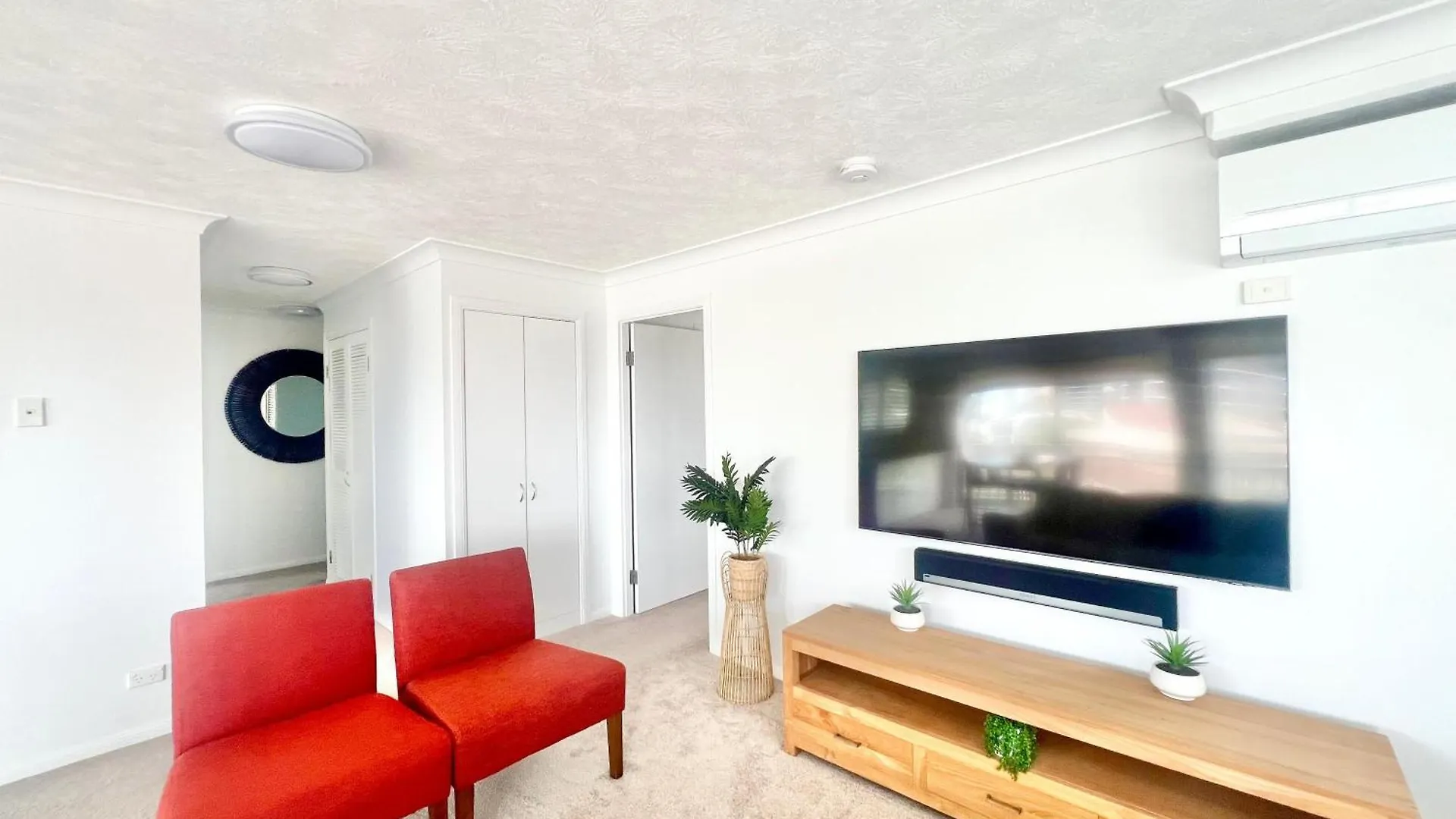 Wharf Boutique Apartments Gold Coast 4*,  Australia